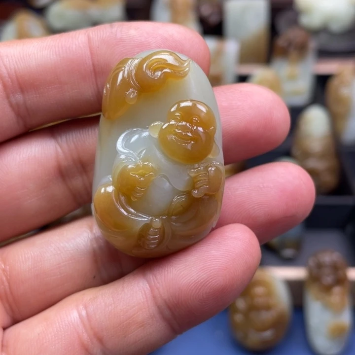 颈饰未镶嵌和田玉