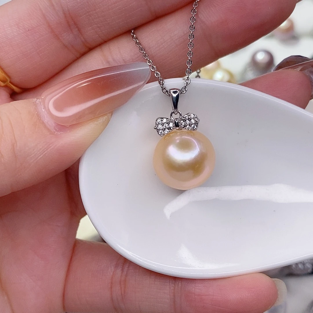 淡水珍珠银S925镶嵌吊坠(赠链)