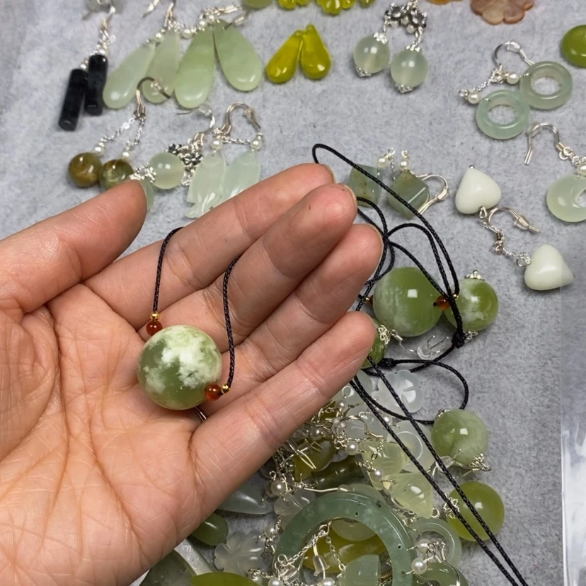 【闪购商品】蛇纹石玉未镶嵌挂件耳饰耳环项链