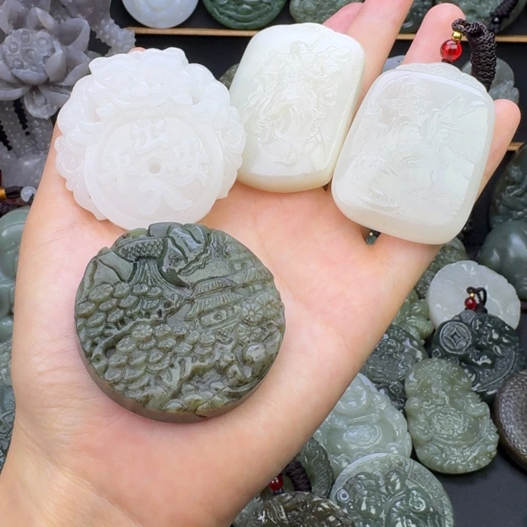 和田玉未镶嵌颈饰李*