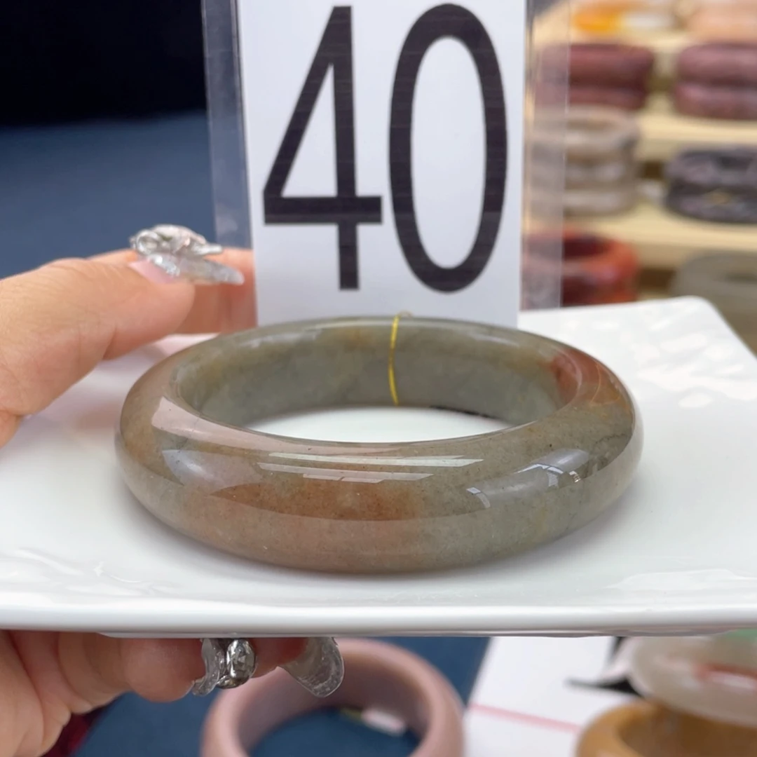 石英岩玉手镯未镶嵌