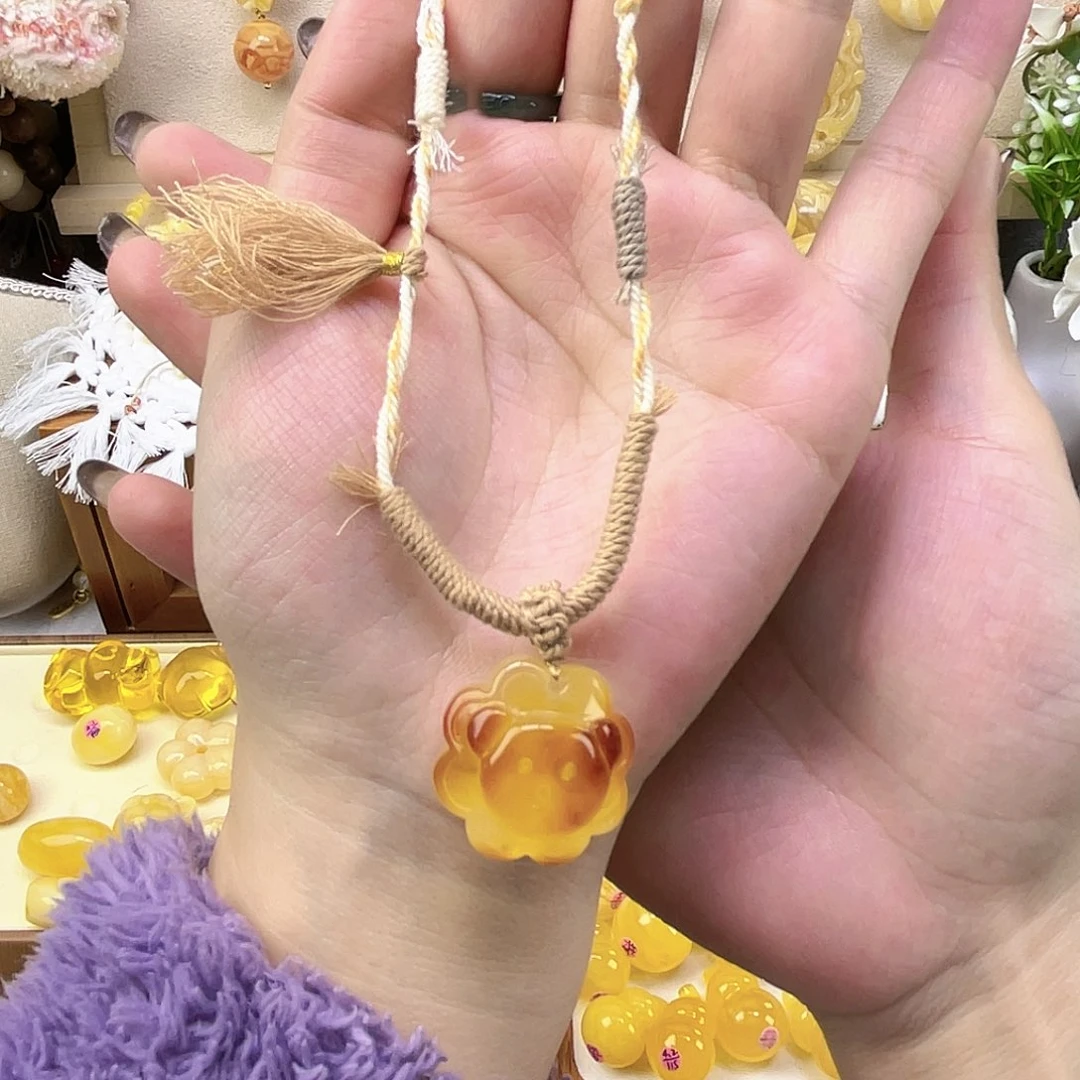 蜜蜡颈饰未镶嵌太阳花