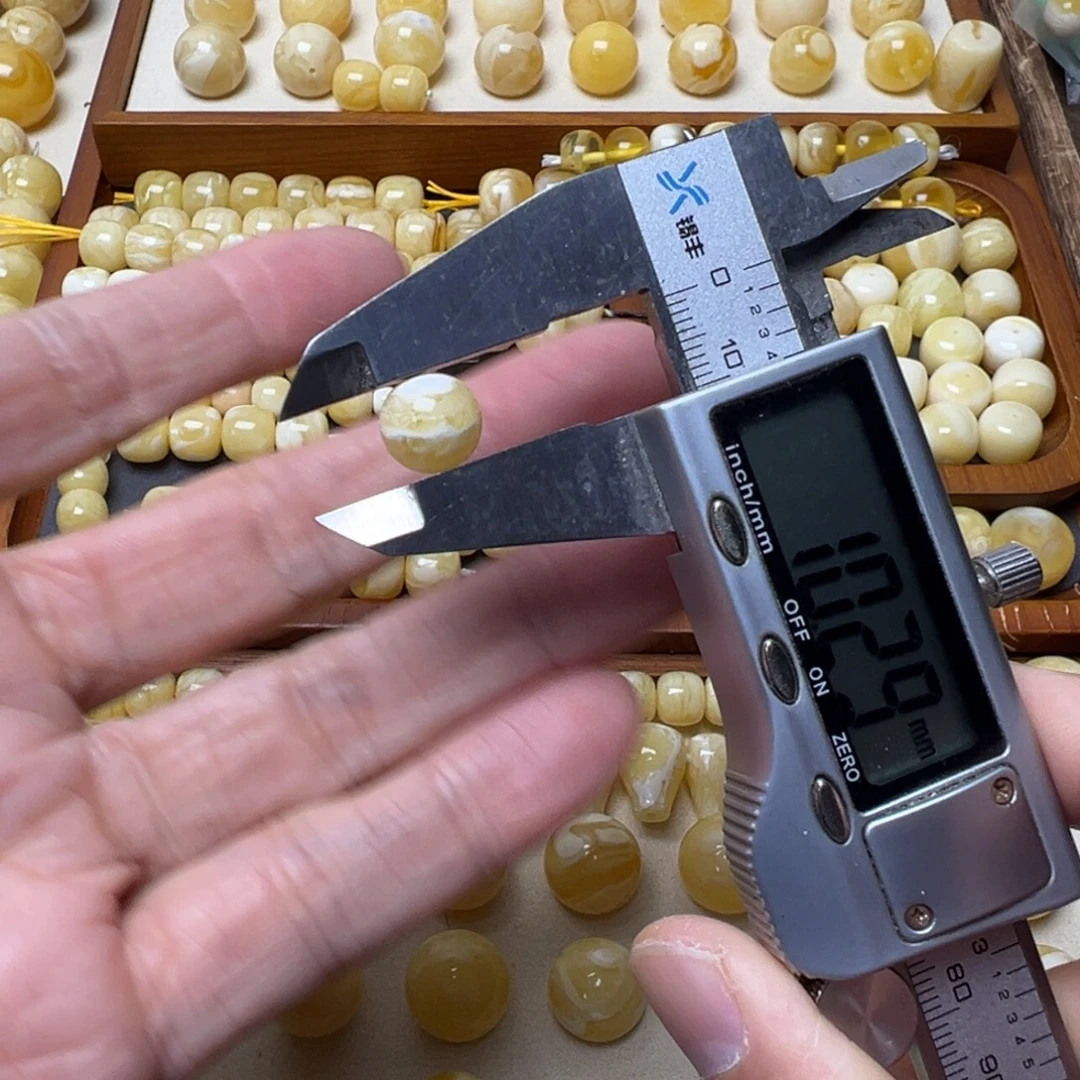 琥珀未镶嵌裸石琥珀蜜蜡