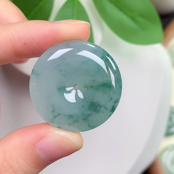 颈饰未镶嵌翡翠平安扣 28.4-5.5mm