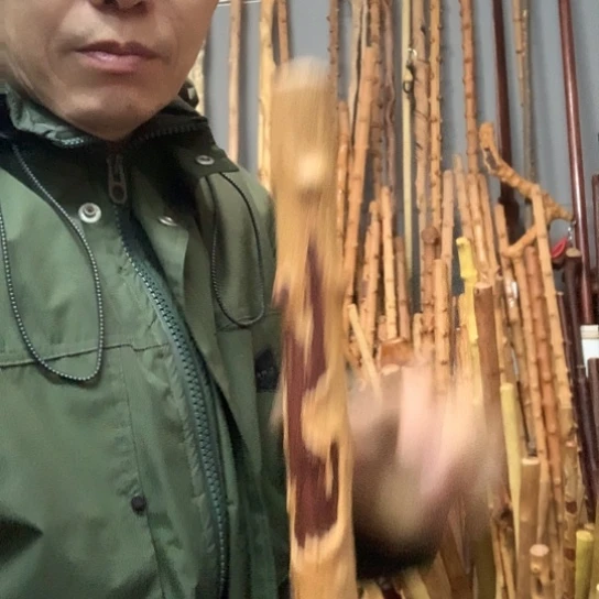 扬***亿南对节疤棍长132厘米