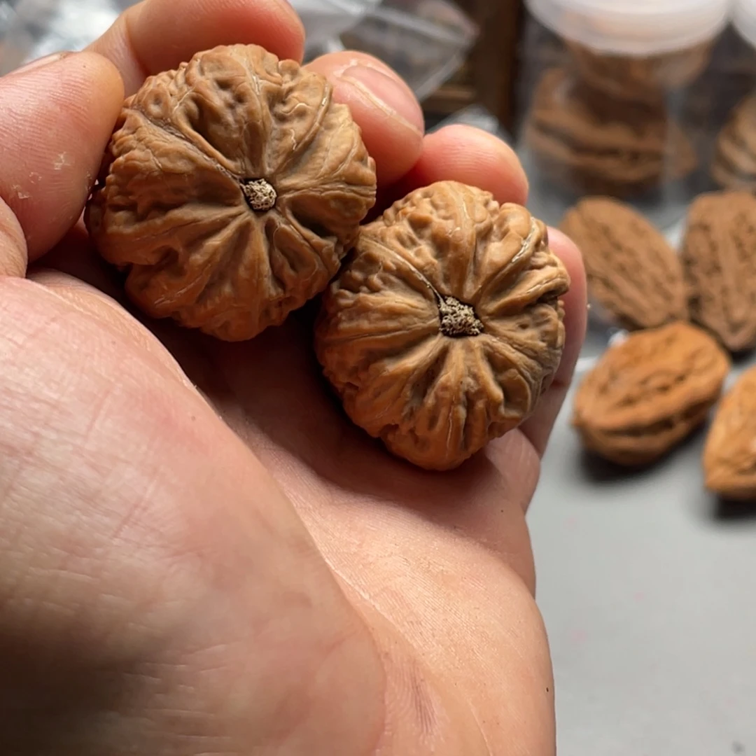 文玩核桃把件楸刀鱼45