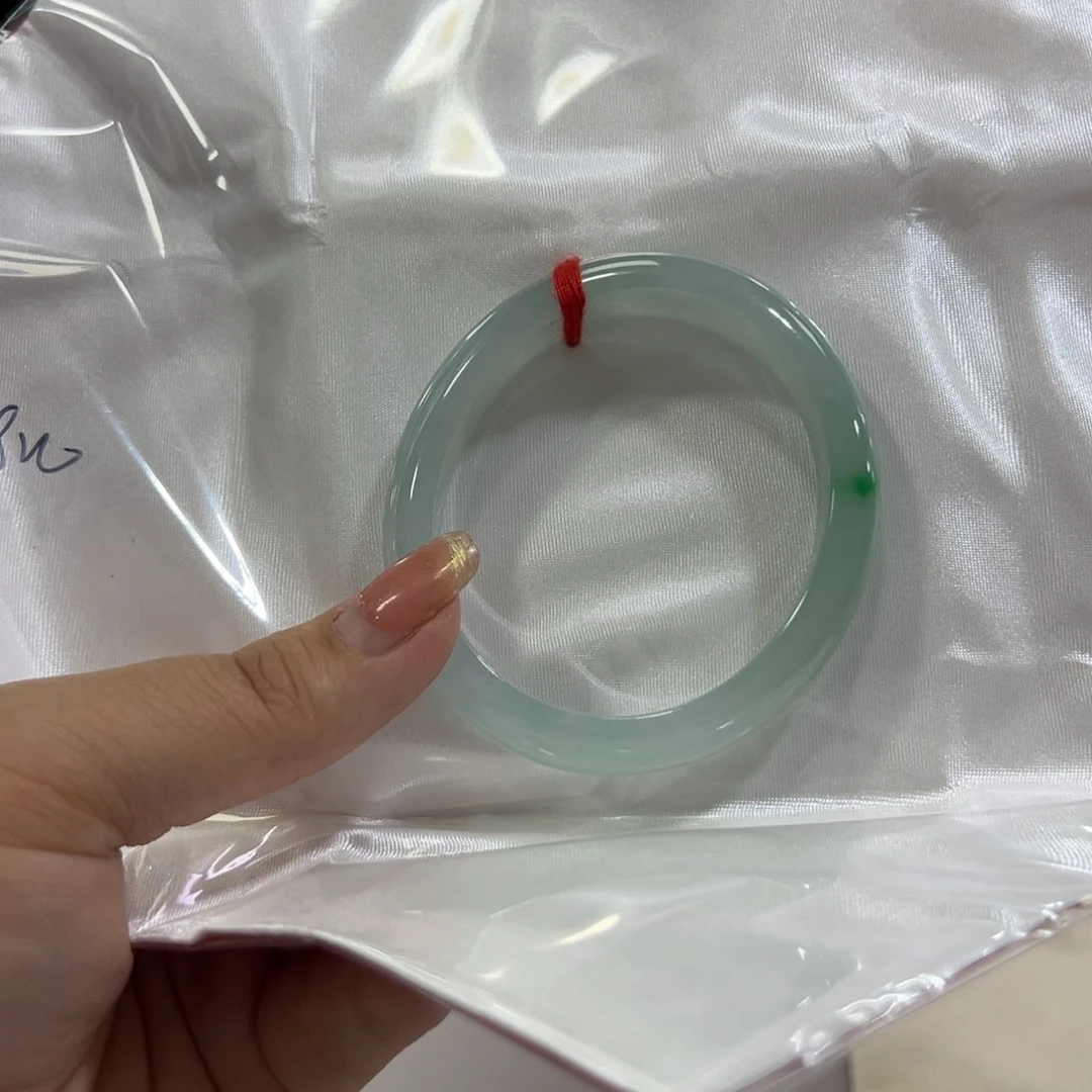 翡翠手镯未镶嵌s**i手镯