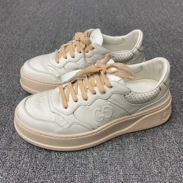 95新 GUCCI/古驰 95新/古驰/36.5码/粉底白面饼干鞋/BF01257