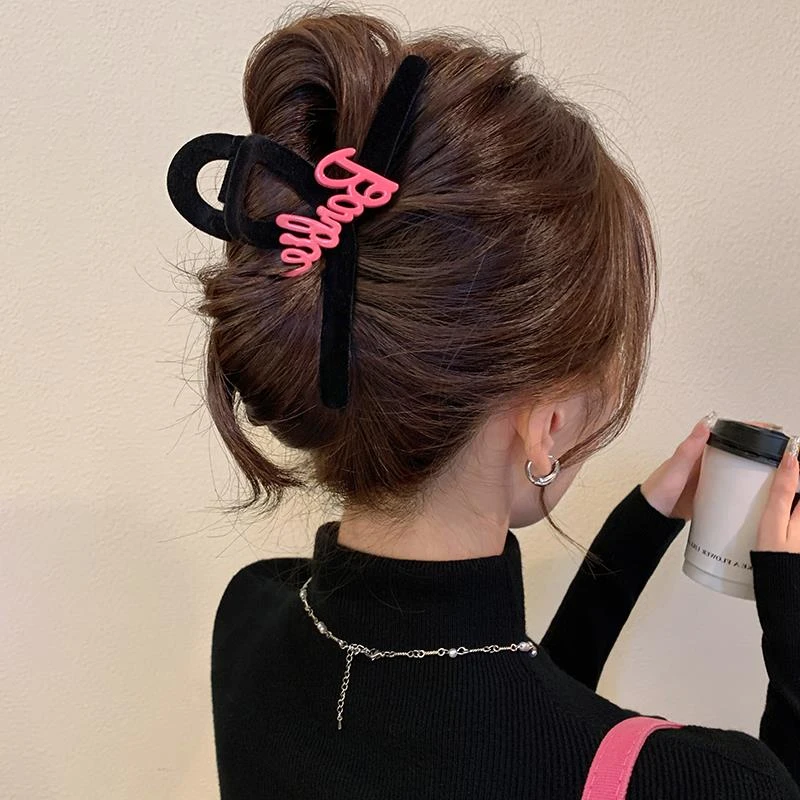 甜酷风！丝绒字母抓夹！高级感发夹后脑勺优雅气质鲨鱼夹旅行发夹