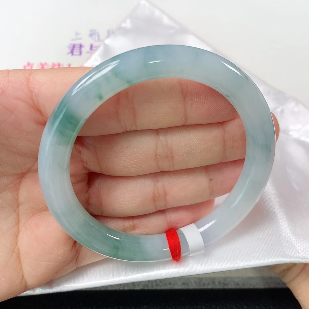 翡翠手镯未镶嵌①⑤①