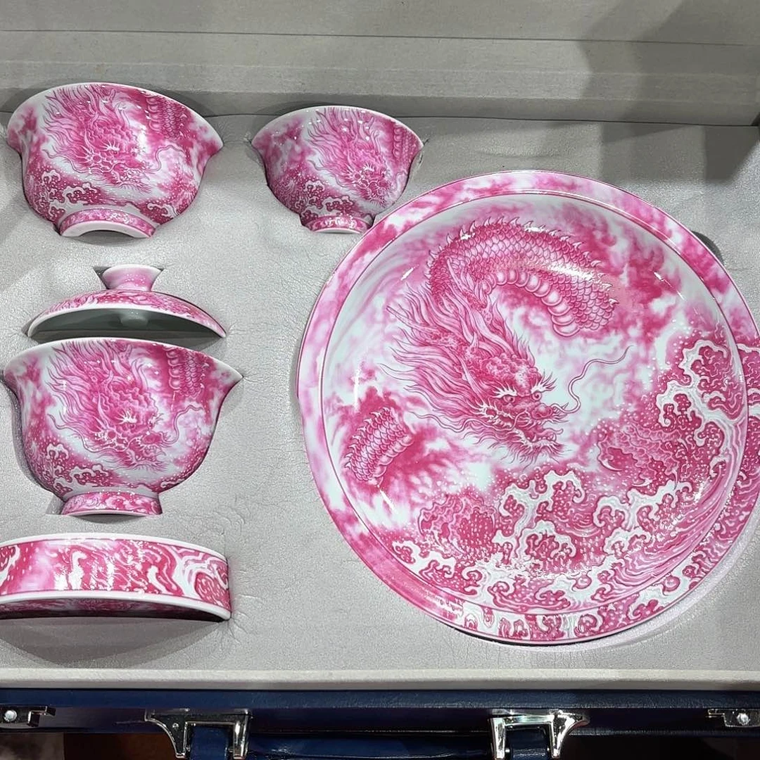 瓷片景德镇瓷器精品陈列