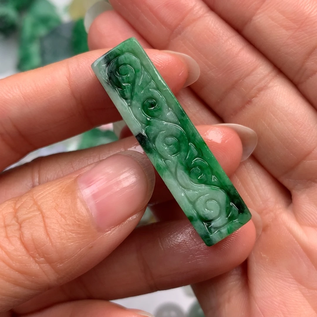 定制翡翠未镶嵌翡翠