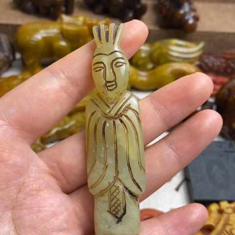 蛇纹石玉未镶嵌颈饰133
