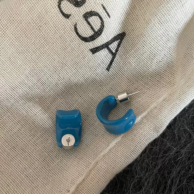 铜合金耳饰 小众设计感蓝色滴油小c圈百搭复古感显白耳环