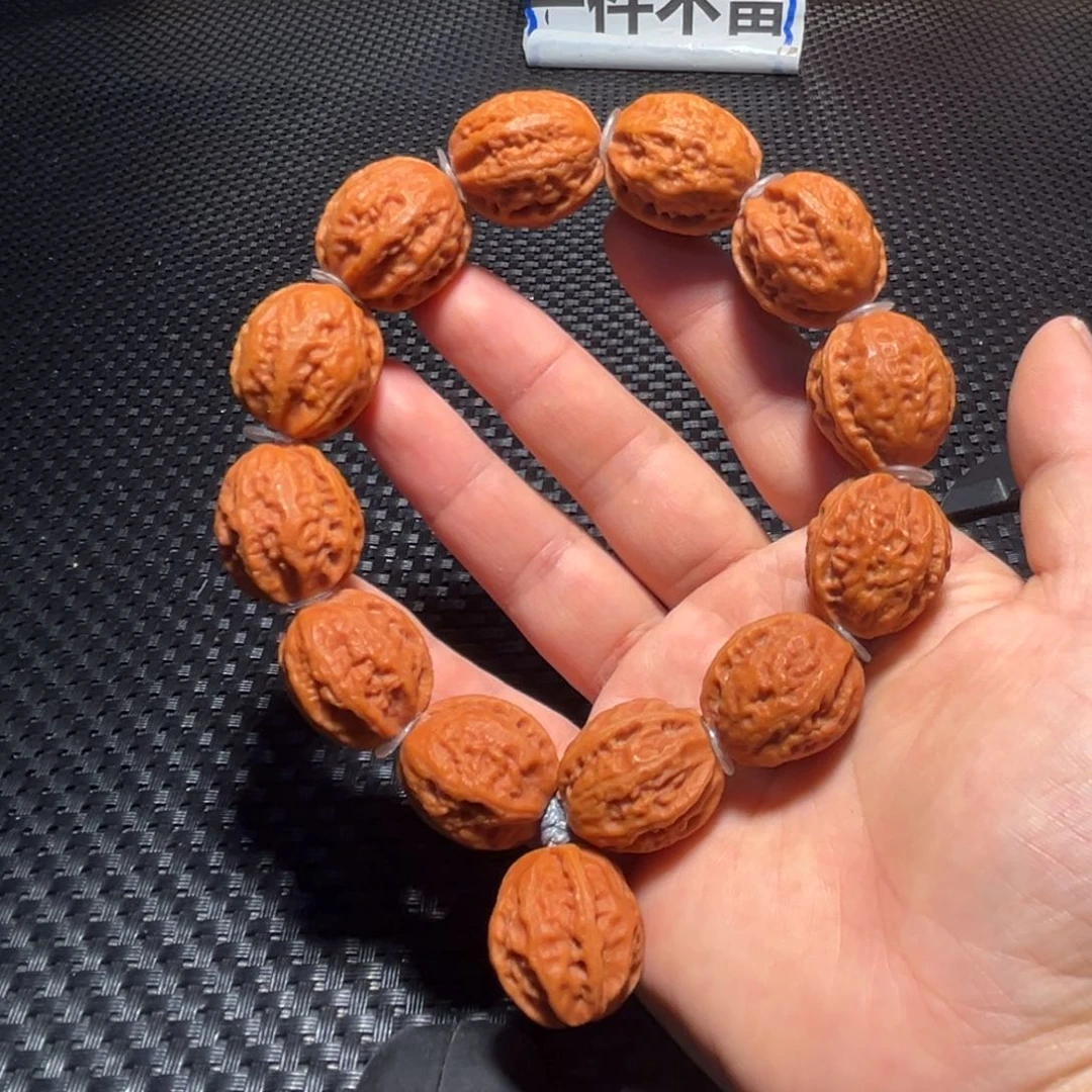 文玩核桃吊坠红皮龙脊20