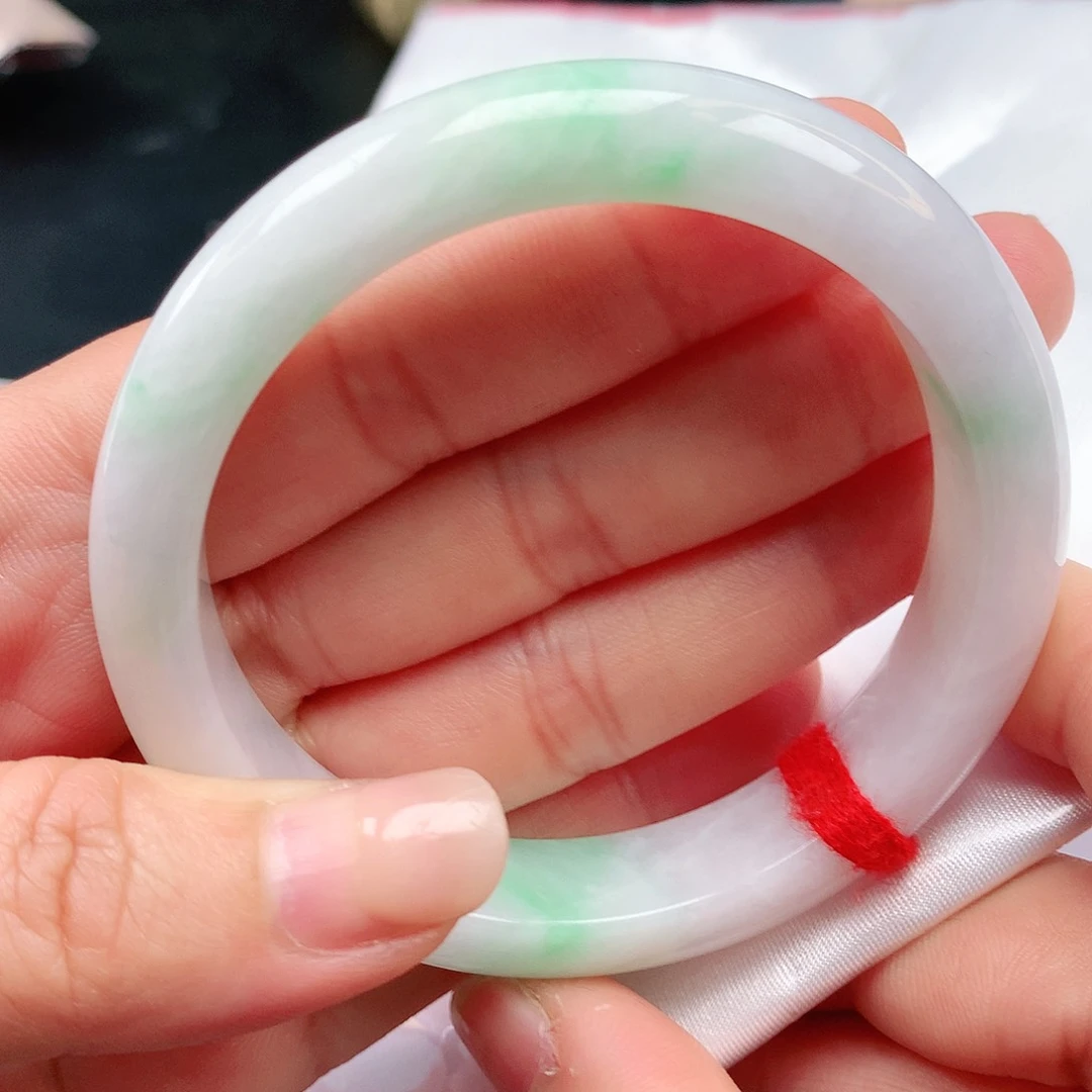 翡翠手镯未镶嵌57圈2310