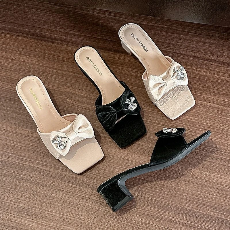 2025新款水钻外穿拖鞋日常一字跟凉拖鞋洋气夏季气质花时尚山茶