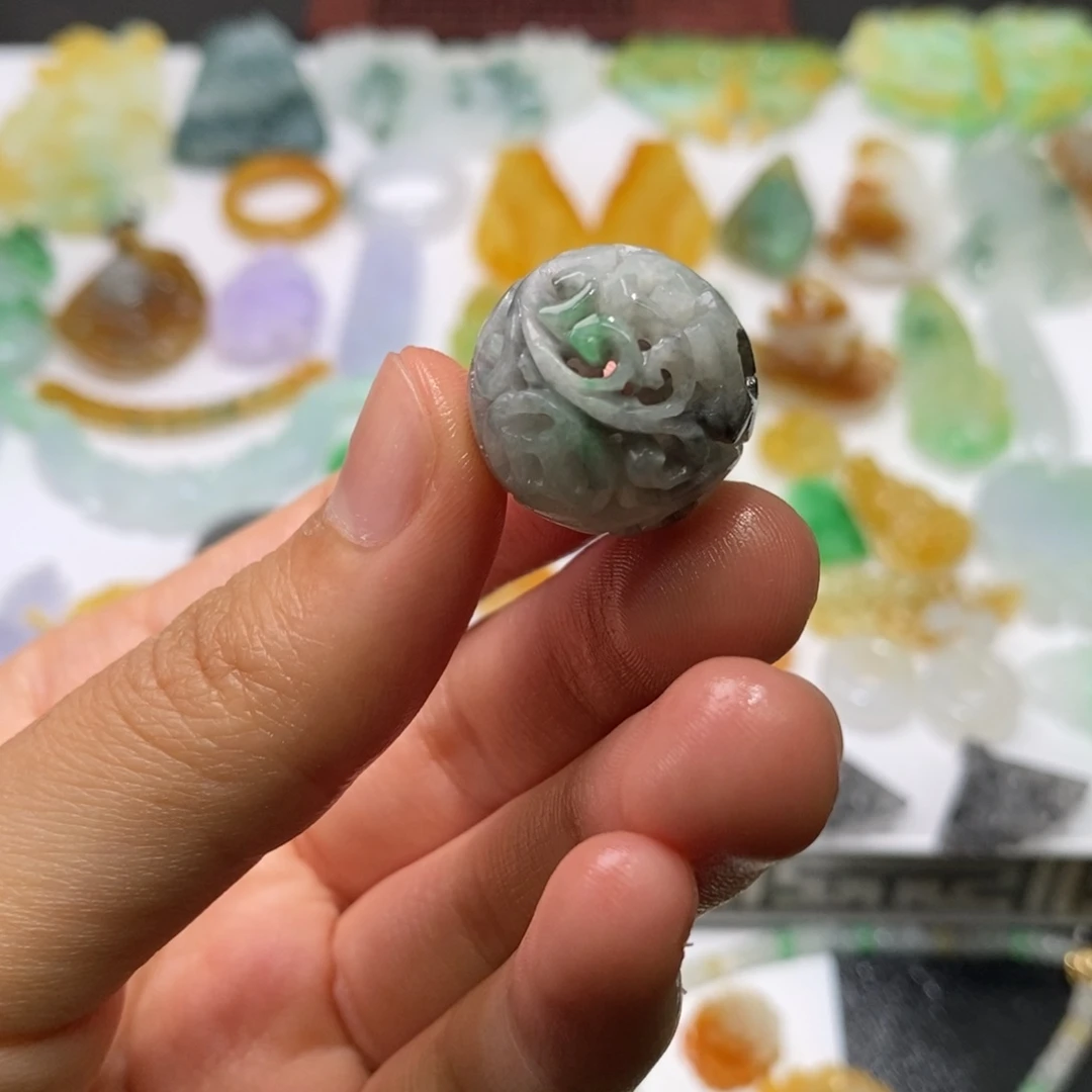 定制翡翠未镶嵌珠子