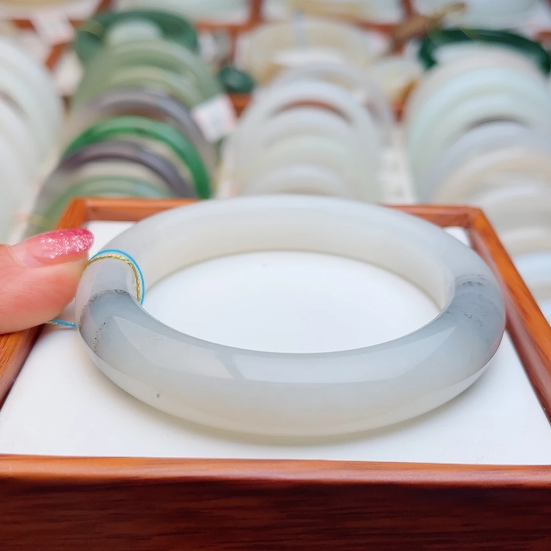 和田玉未镶嵌手镯57.7