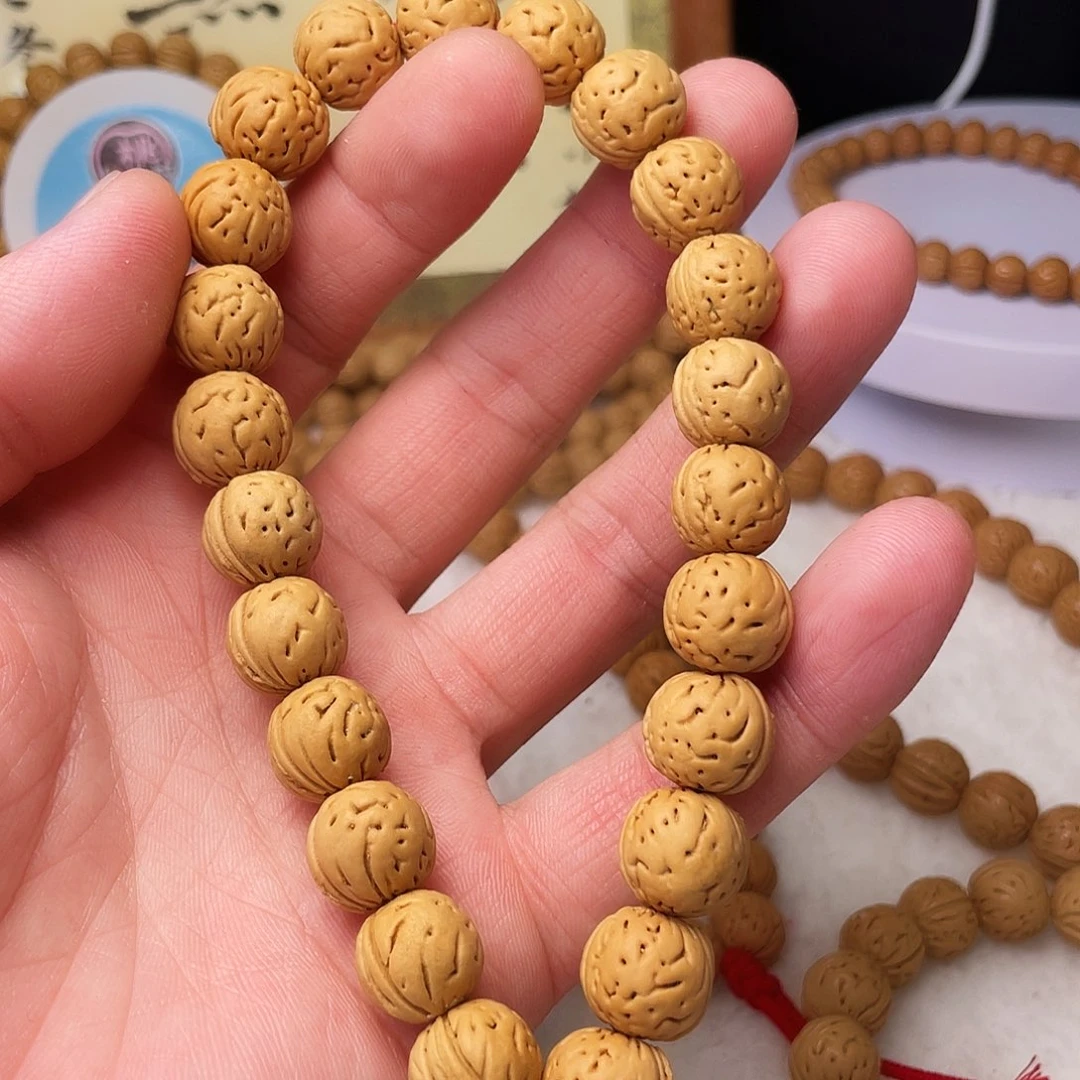 核桃木/黑胡桃（胡桃木）13野生桃核手持