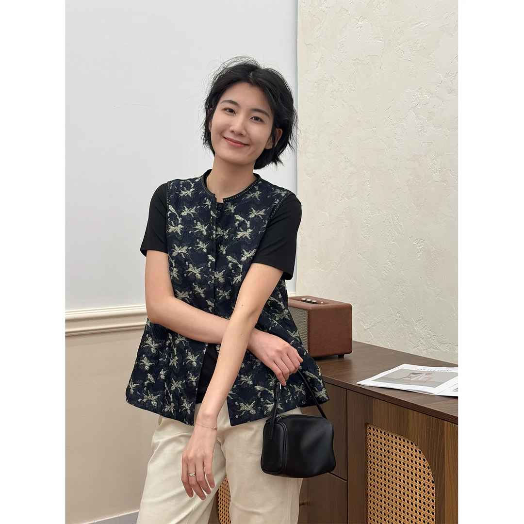 LANGQING 新中式刺绣对襟盘扣无袖马甲44498#