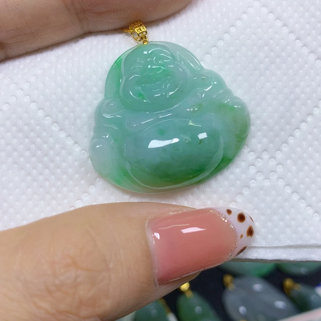 颈饰18K金镶嵌翡翠挂件