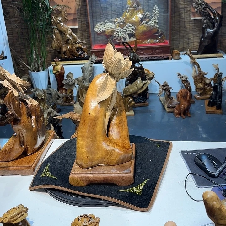 人***生金丝楠金丝楠木一品荷花