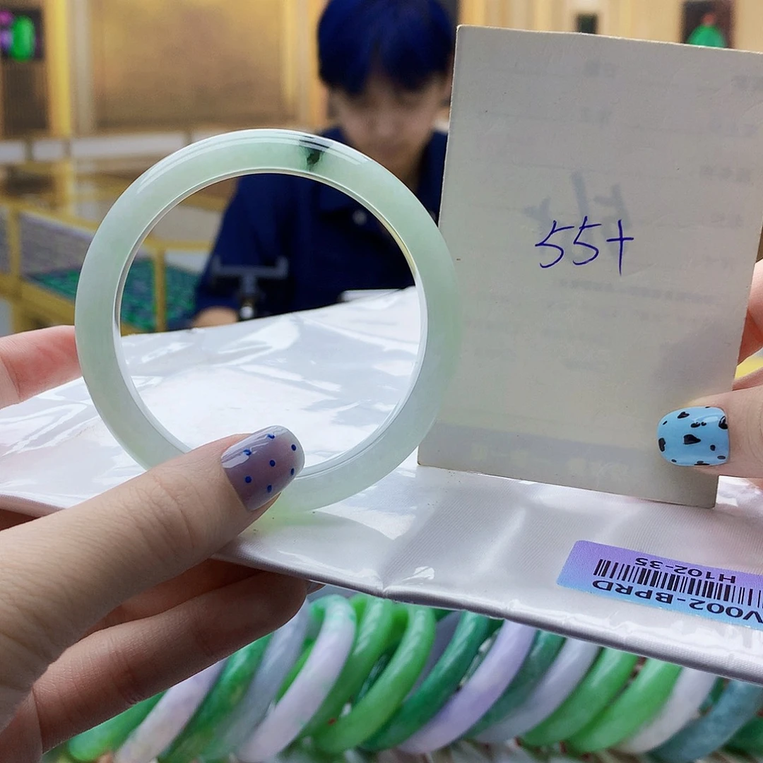 翡翠未镶嵌手镯hjj