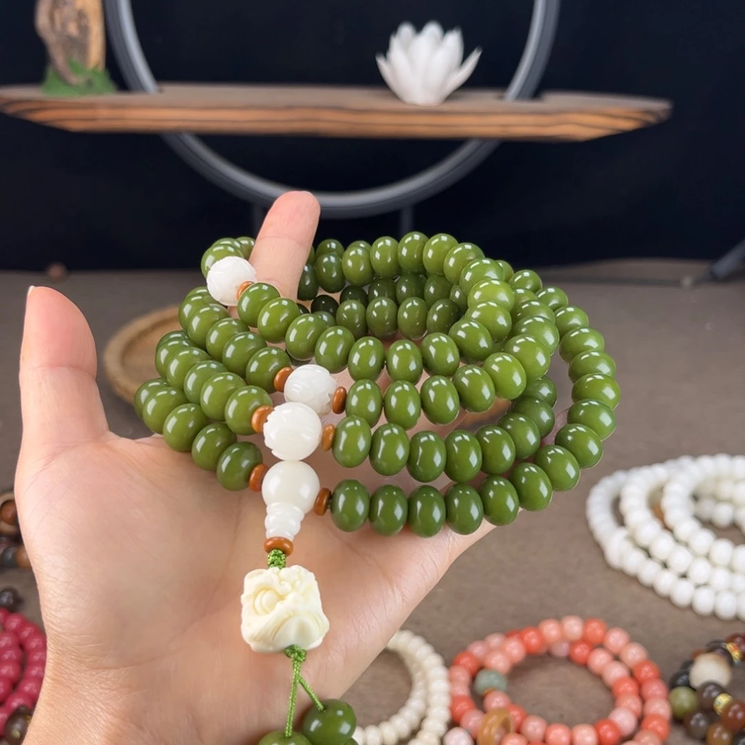 白玉菩提吊坠菩提