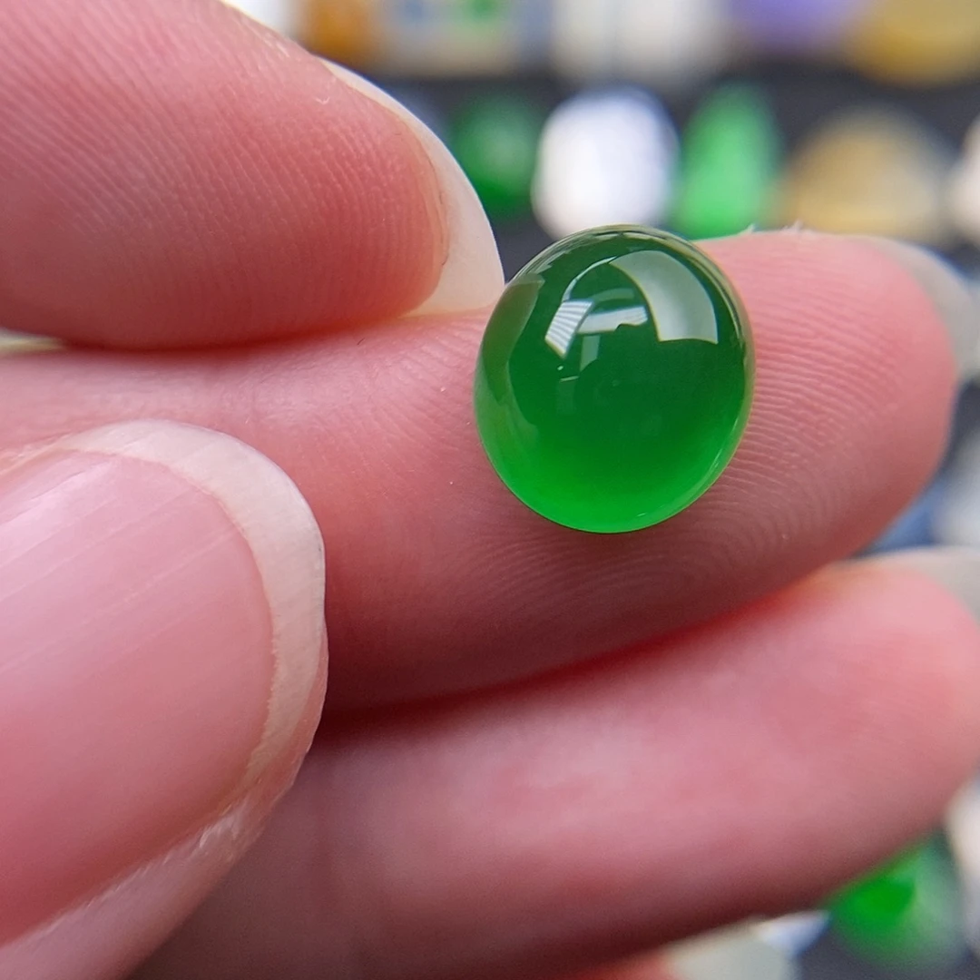 定制翡翠未镶嵌小**花翡翠