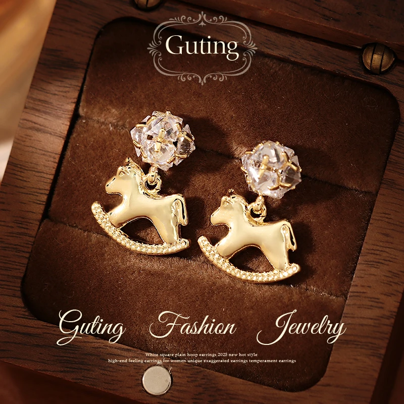铜合金合成锆石耳饰 23564本命年金色小马耳坠耳环女高级耳钉耳饰