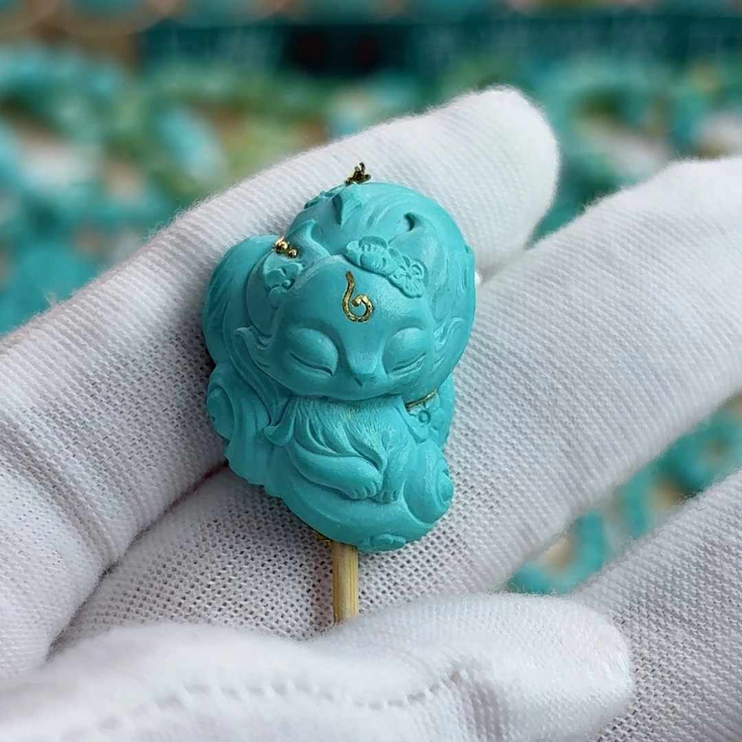 绿松石未镶嵌珠宝奇石