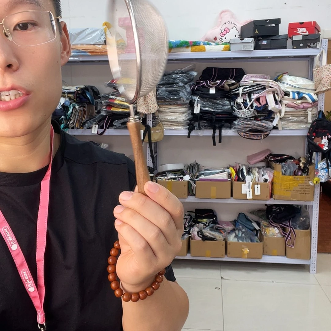 PU化妆包等产品和产品