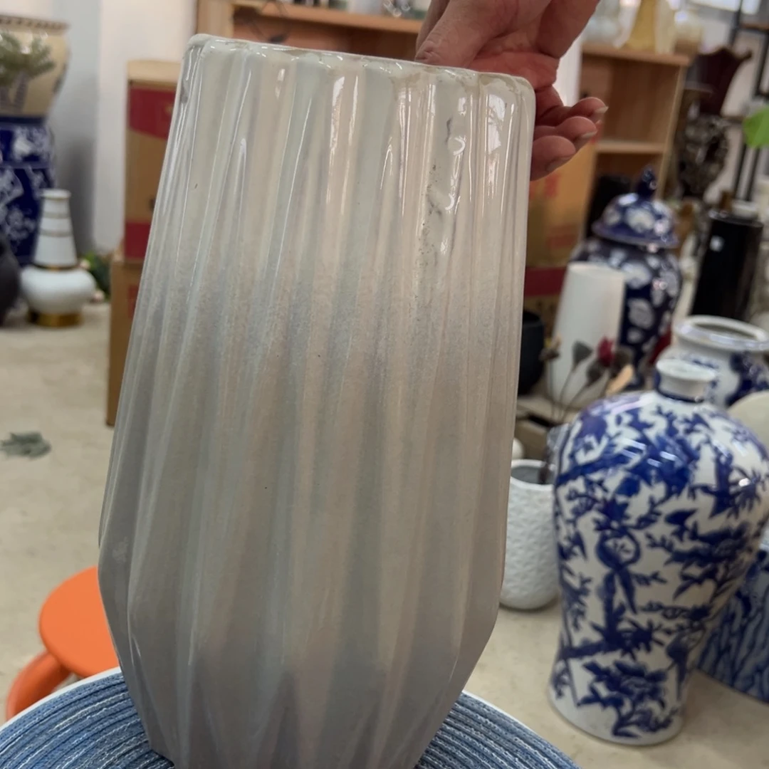 微瑕青花瓷器值得厚爱