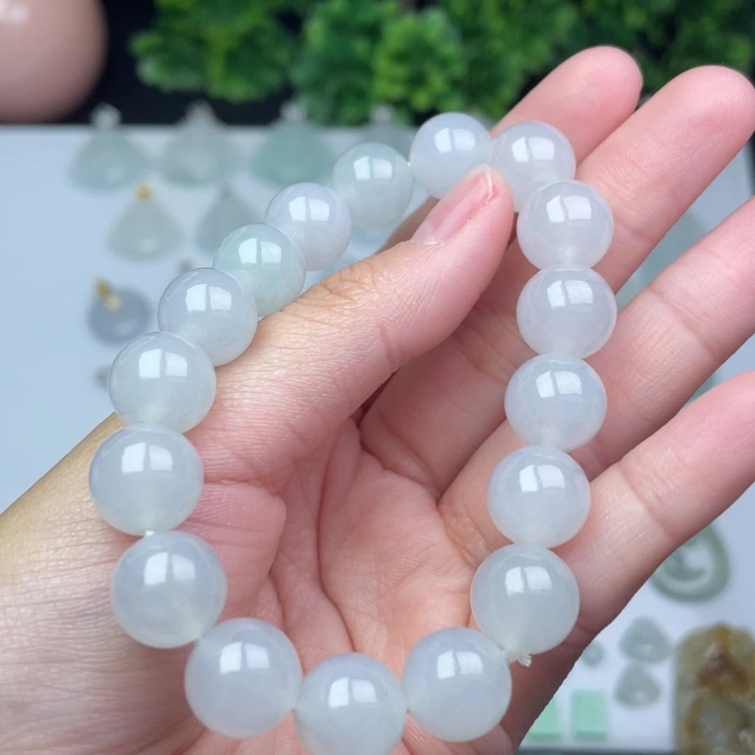 翡翠未镶嵌颈饰手串