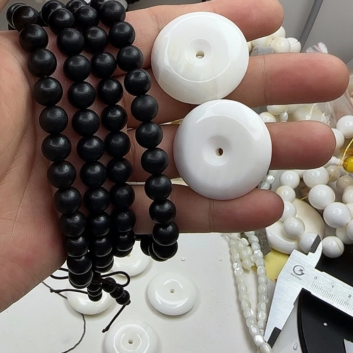 大果紫檀（缅甸花梨）两个大平安扣