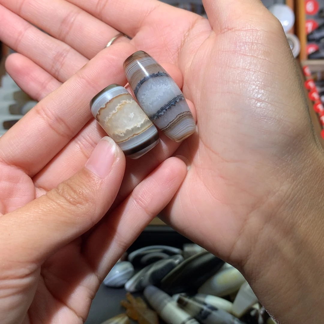 阿***具玛瑙/玉髓未镶嵌颈饰