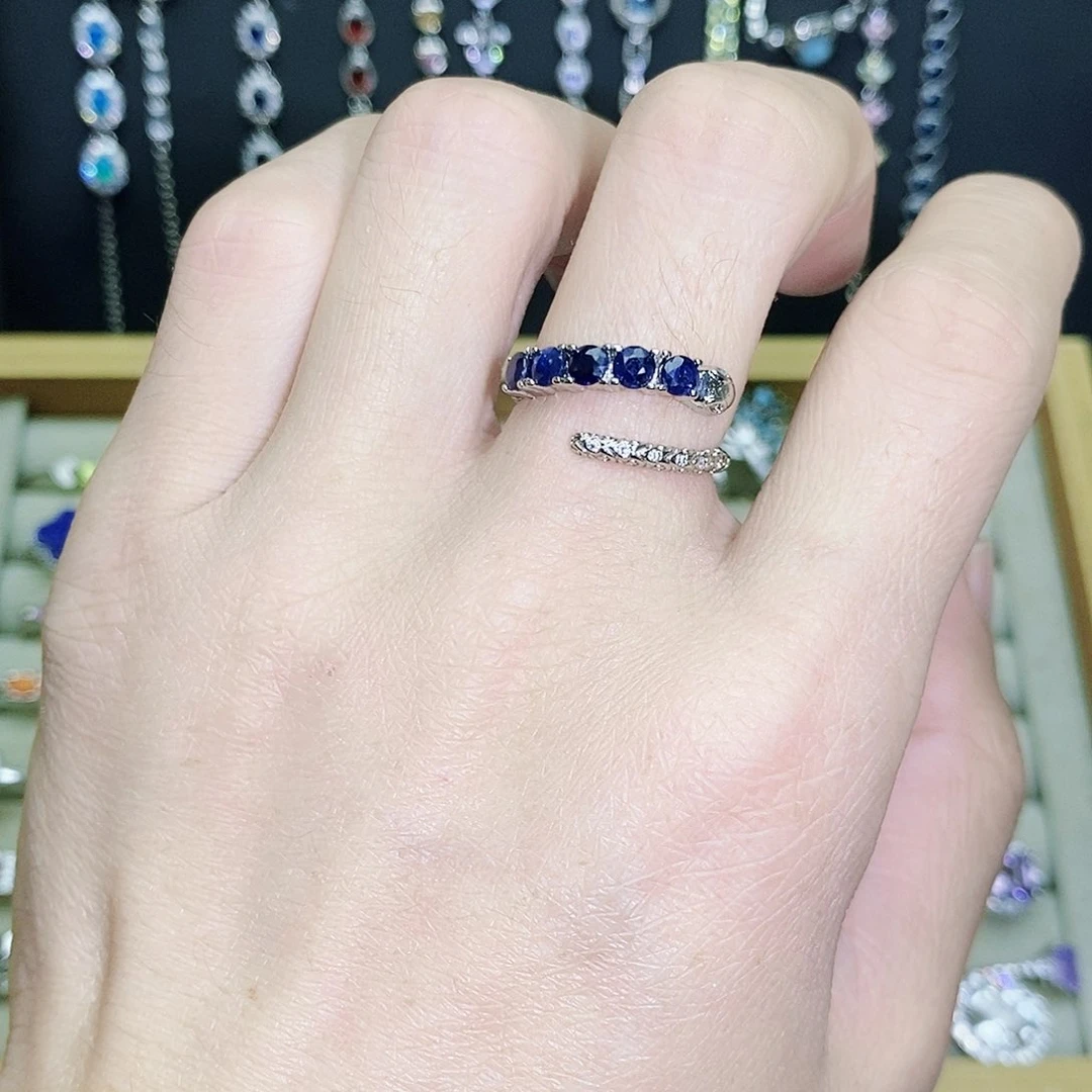 戒指蓝宝石未镶嵌