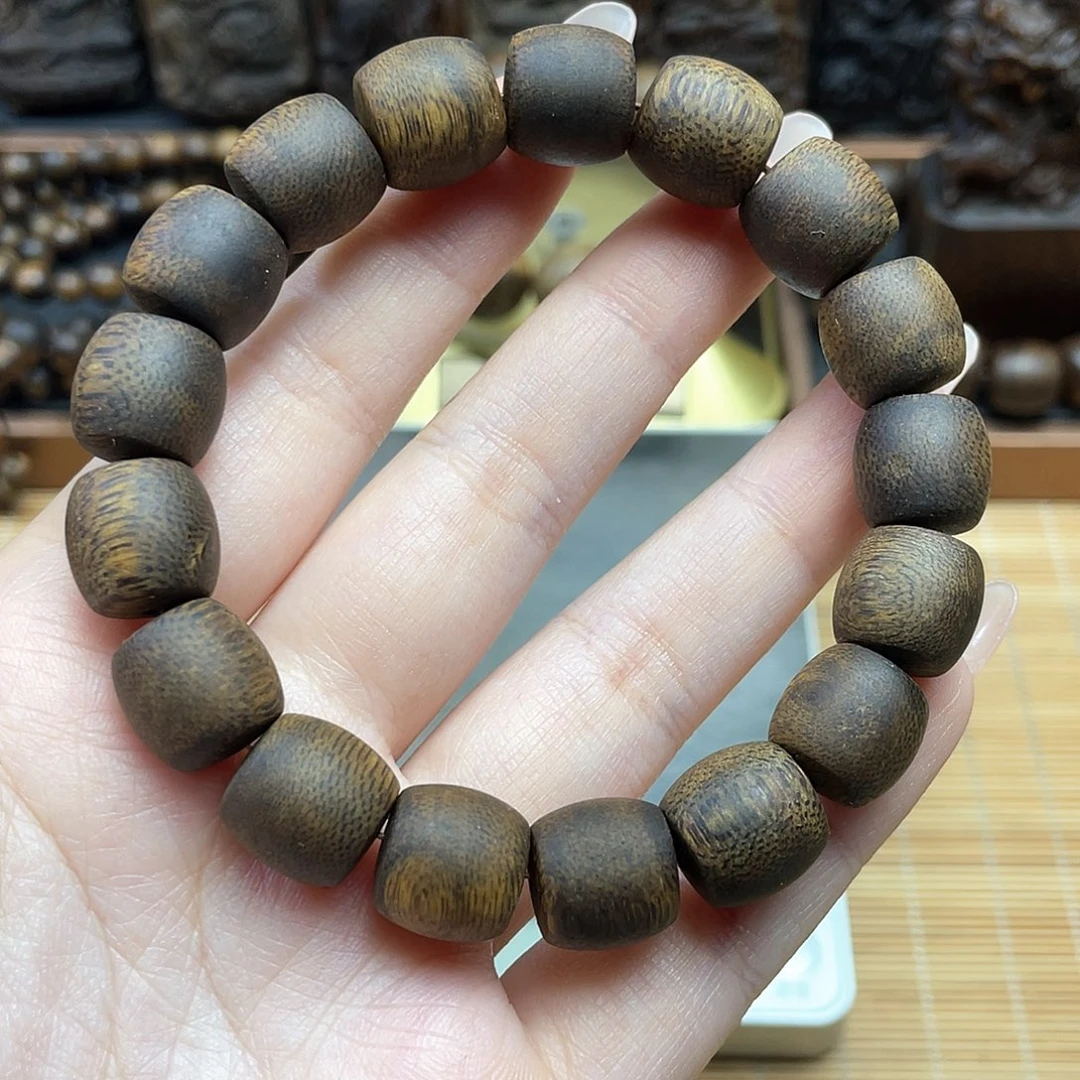 手串沉香有****鼠芽庄白奇