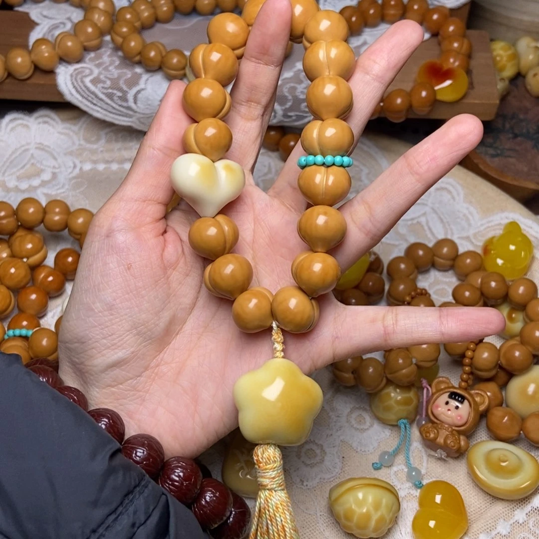 猴头核桃吊坠屁桃卡15