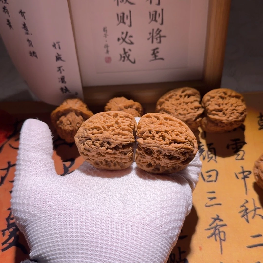 又***儿吊坠文玩核桃41三角高炮南疆石