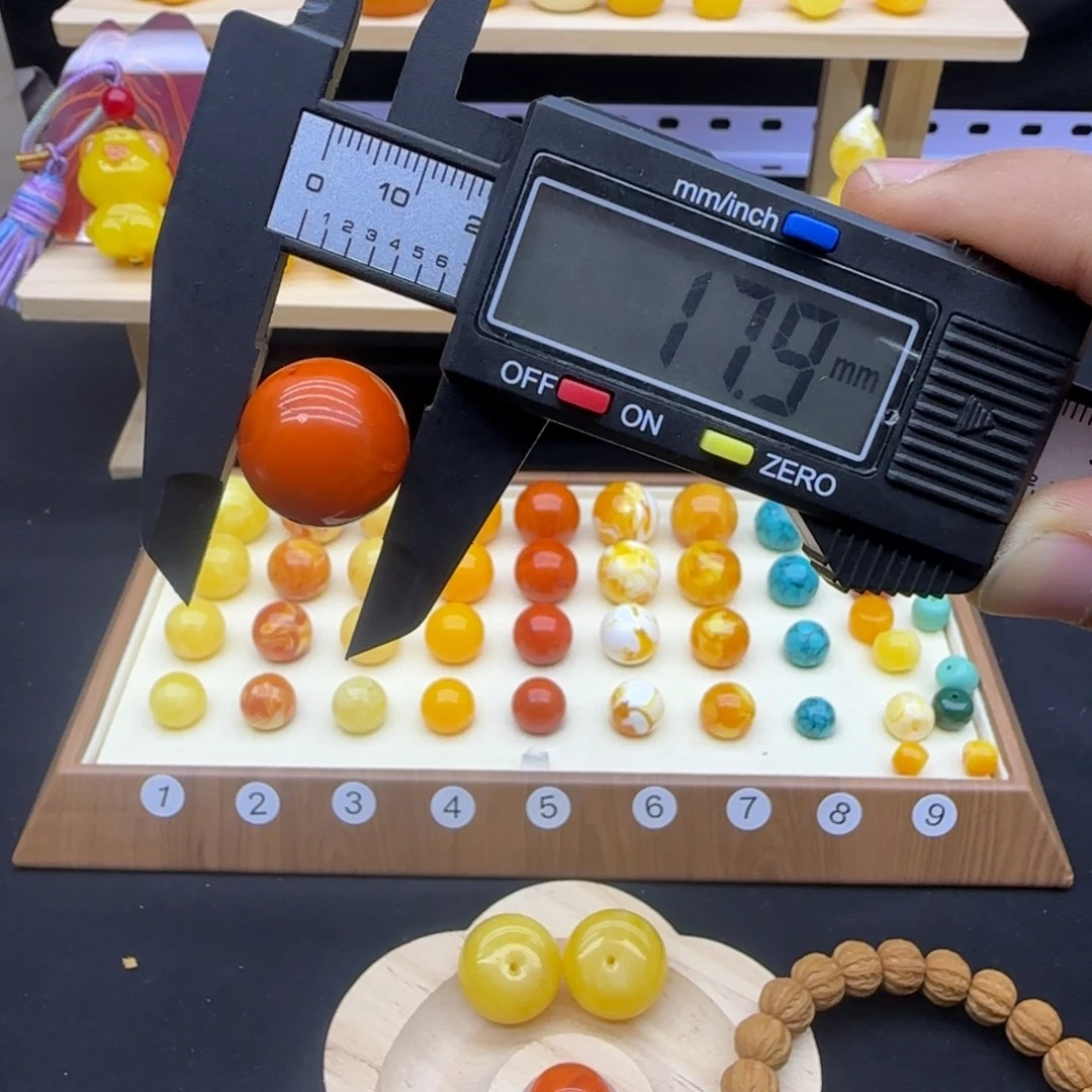 笑***生琥珀未镶嵌裸石配饰