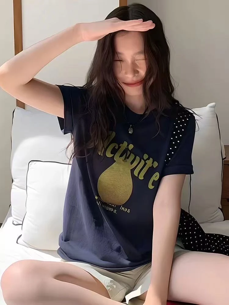 2025今年流行的女装独特漂亮初夏上衣正肩显瘦藏青色水果印花T恤