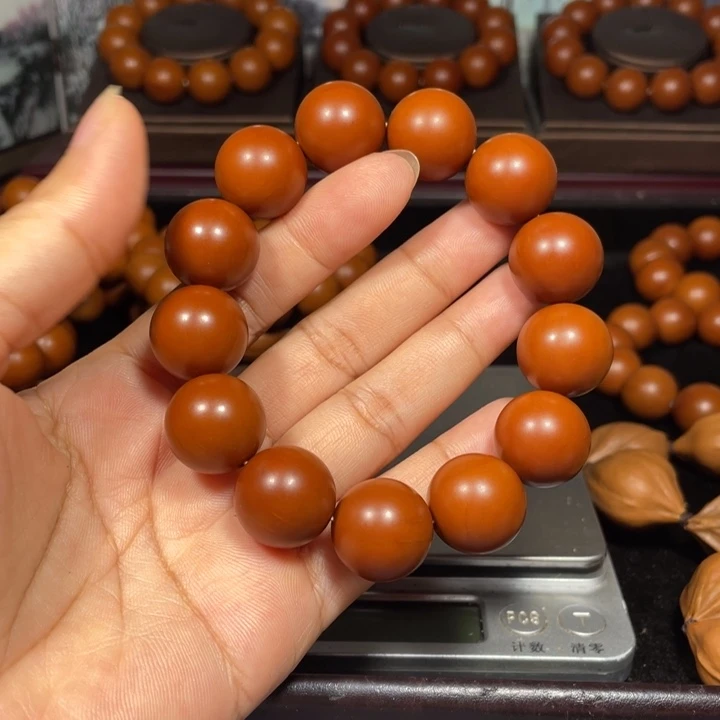 吊坠橄榄核1.78+树王精品小孔