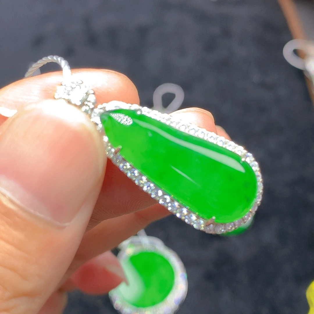 翡翠银S925镶嵌颈饰我