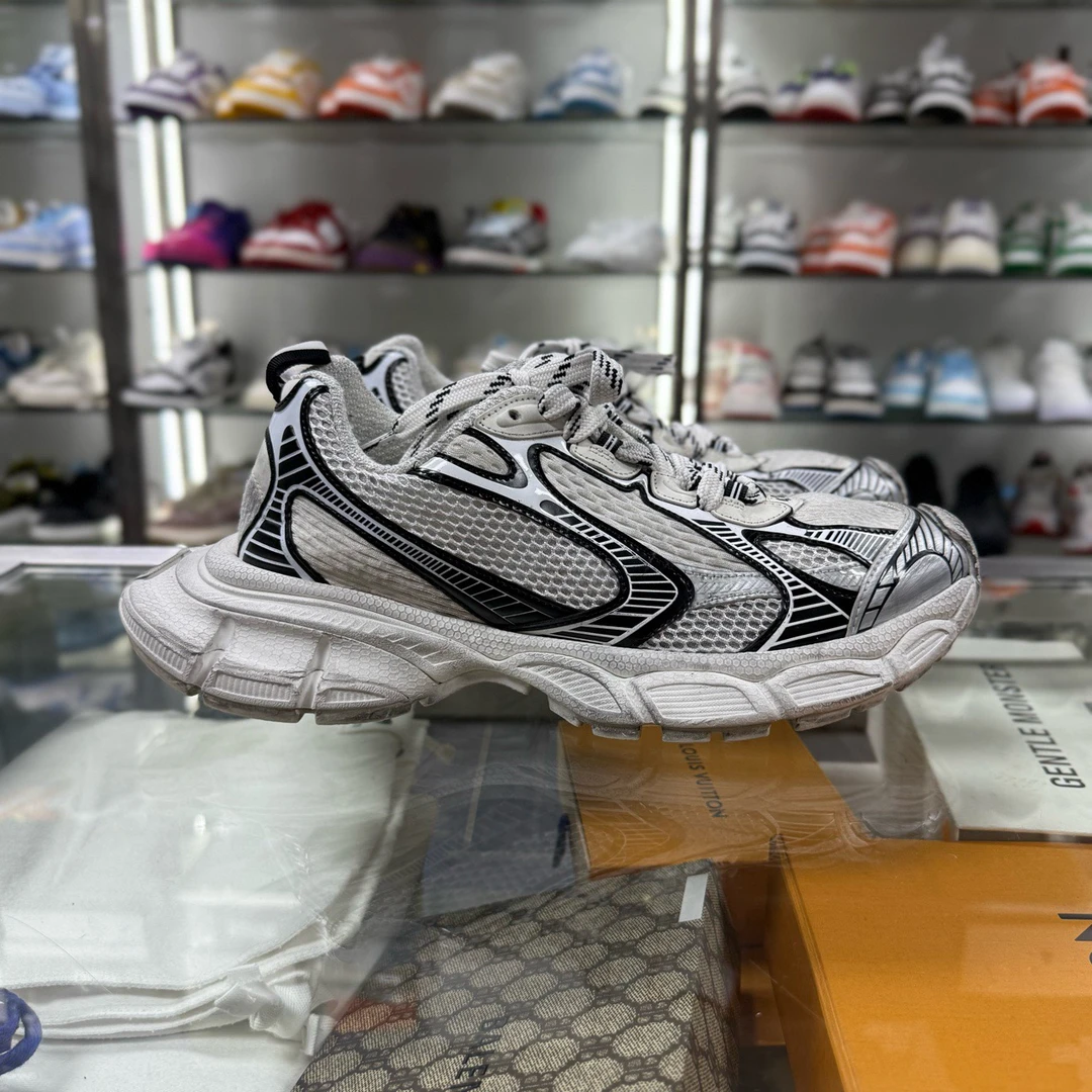 99新 Balenciaga/巴黎世家 3XL老爹鞋 原盒 尺码/42 YH16909