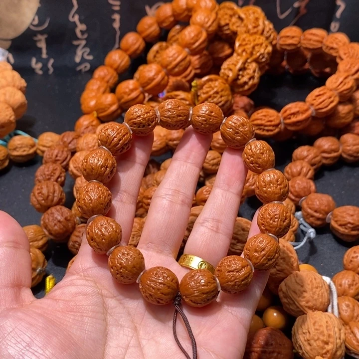 二***班木质类粗筋小尺手串