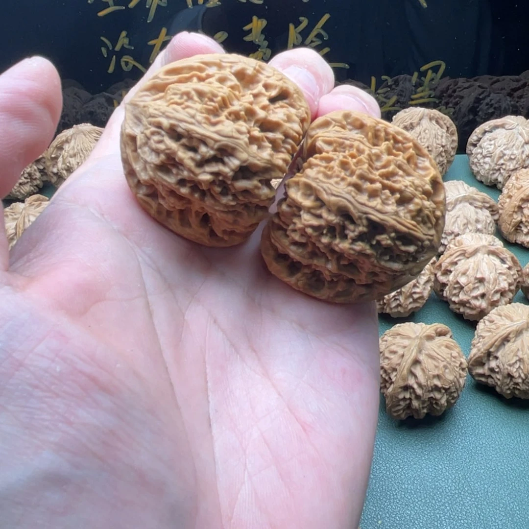 核桃把件42南疆石满肉