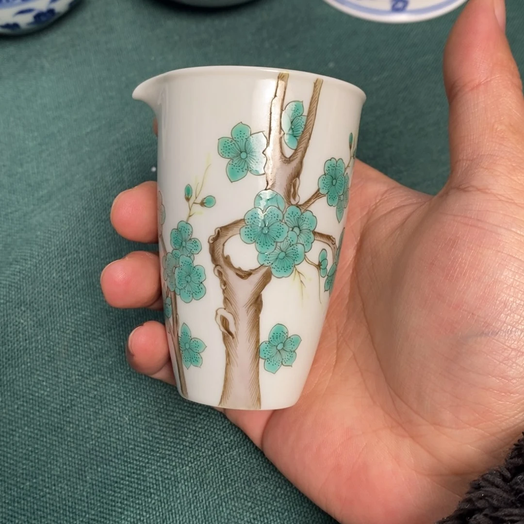 景德镇农**哥景德镇当代工艺品120毫升