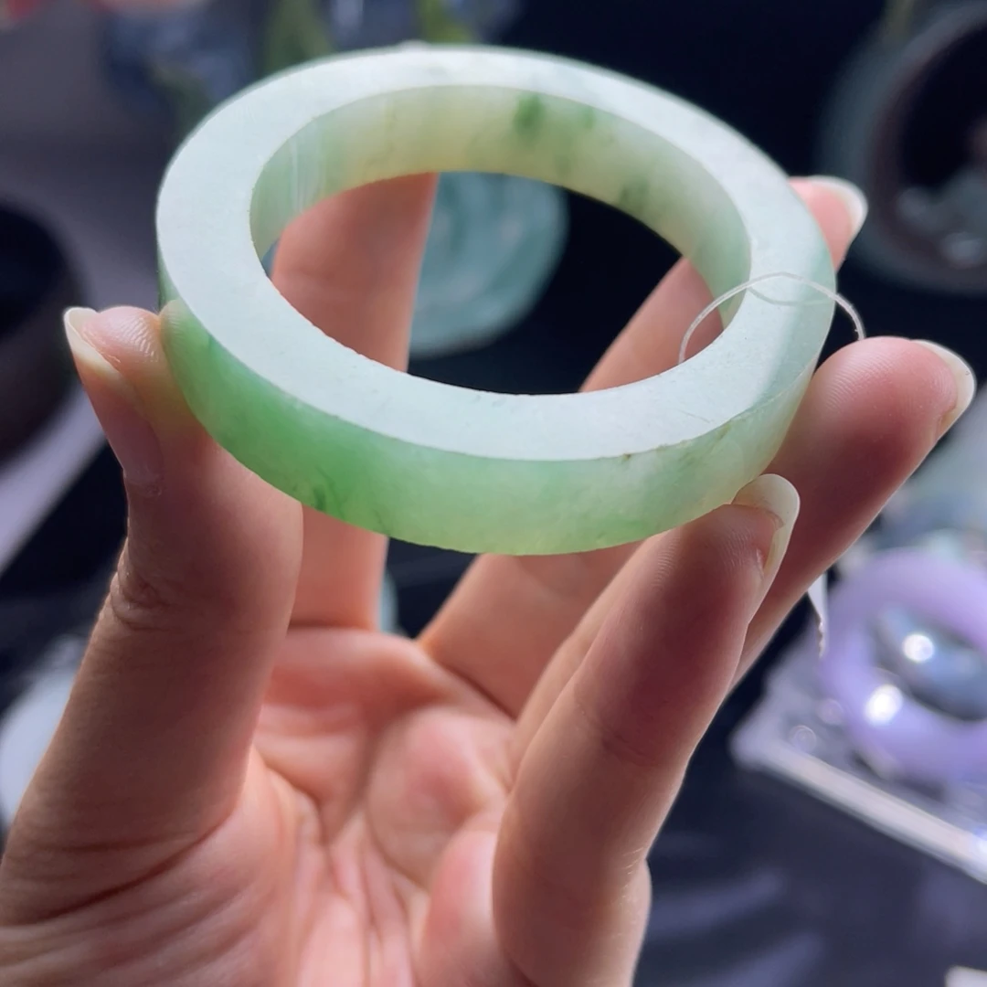 定制翡翠未镶嵌天然翡翠A货手镯